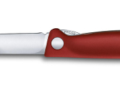 6.7801.FB - Couteau Office Pliant VICTORINOX Swissclassic 11 cm Rouge Lisse