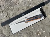 0.8301.J22 - Couteau VICTORINOX Special Picknicker Damast Limited Edition 2022