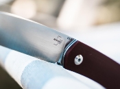 01BO618 - Couteau BOKER PLUS Boston G10 Bordeaux