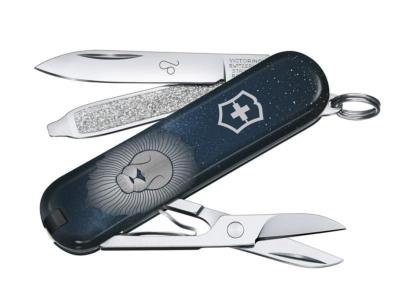0.6223.2LEO - VICTORINOX Classic SD Zodiac Collection Lion
