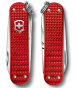 0.6221.401G - Couteau VICTORINOX Classic SD Precious Alox Iconic Red