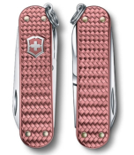 0.6221.405G - Couteau VICTORINOX Classic SD Precious Alox Gentle Rose