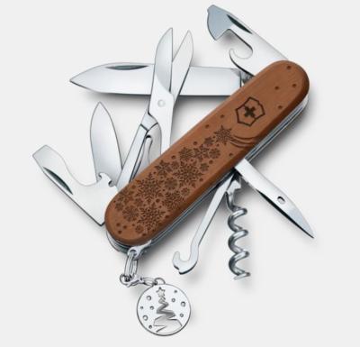 1.3701.63E1 - Couteau VICTORINOX Climber Wood Winter Magic Edition Limitée 2025