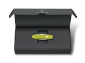 0.6221.L23 - Couteau VICTORINOX Classic Alox Electric Yellow - Edition Limitée 2023