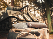 110662DAM - Couteau BOKER M4 Sherman Damas Edition Numérotée